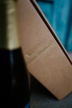 Lade das Bild in den Galerie-Viewer, Geschenkkarton